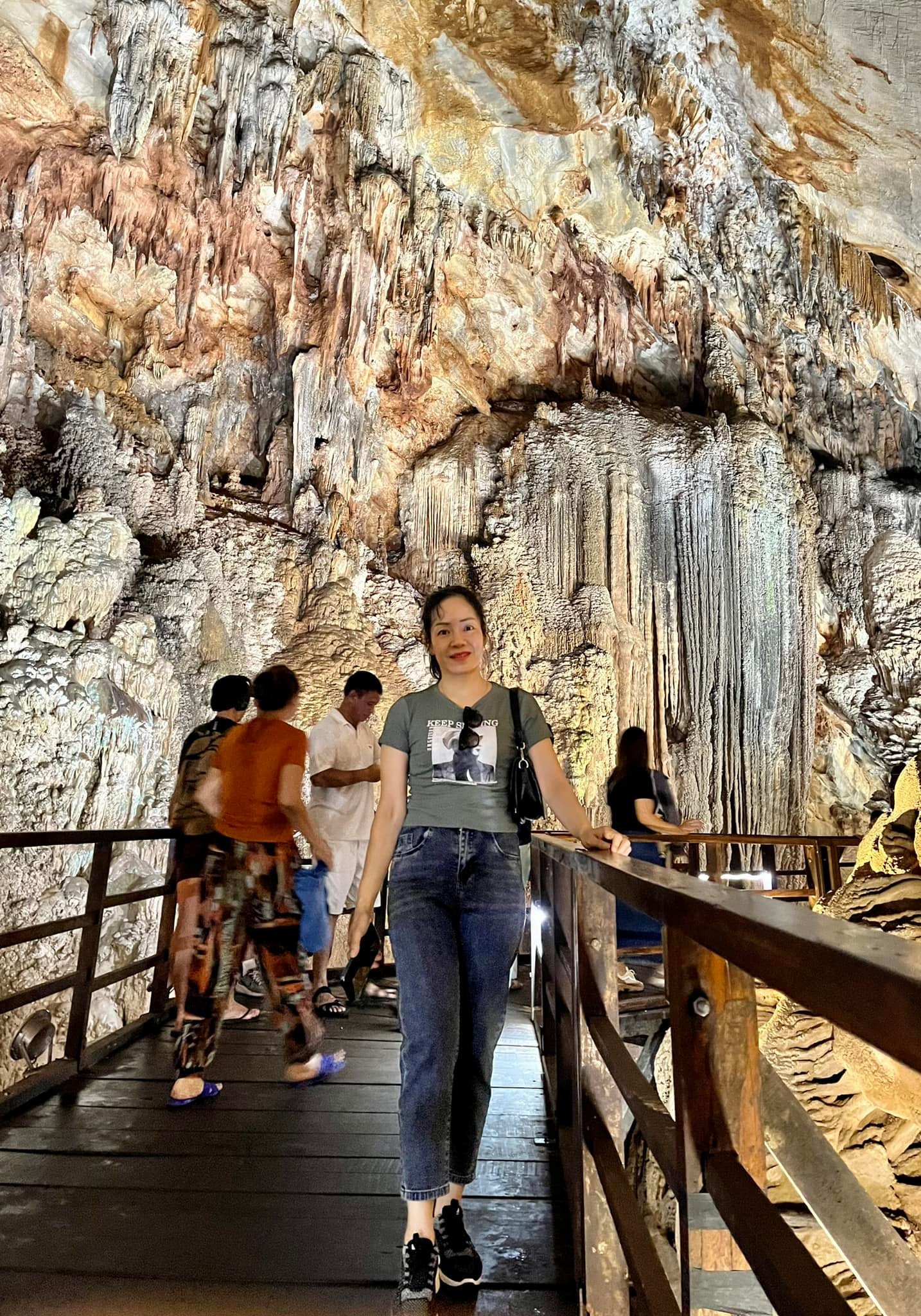 Thu Hiền Riori