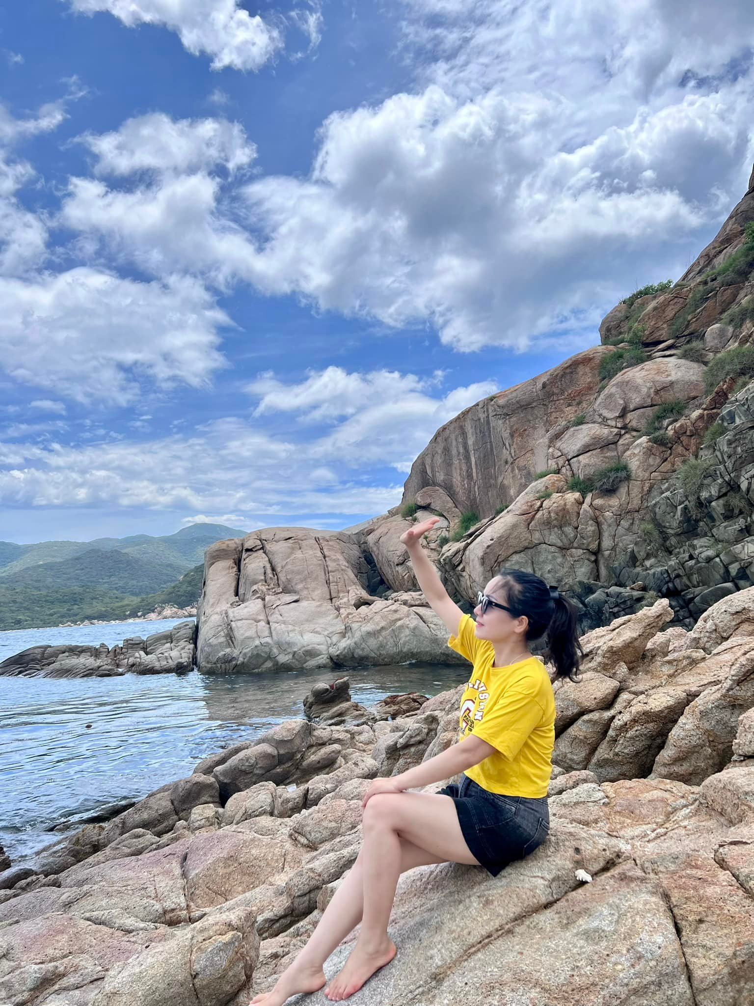 Hồ Hải Duyên Thu Hiền Riori