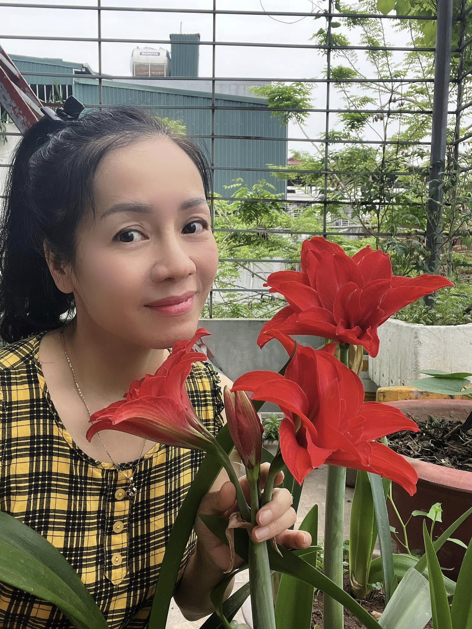 Hồ Hải Duyên Thu Hiền Riori