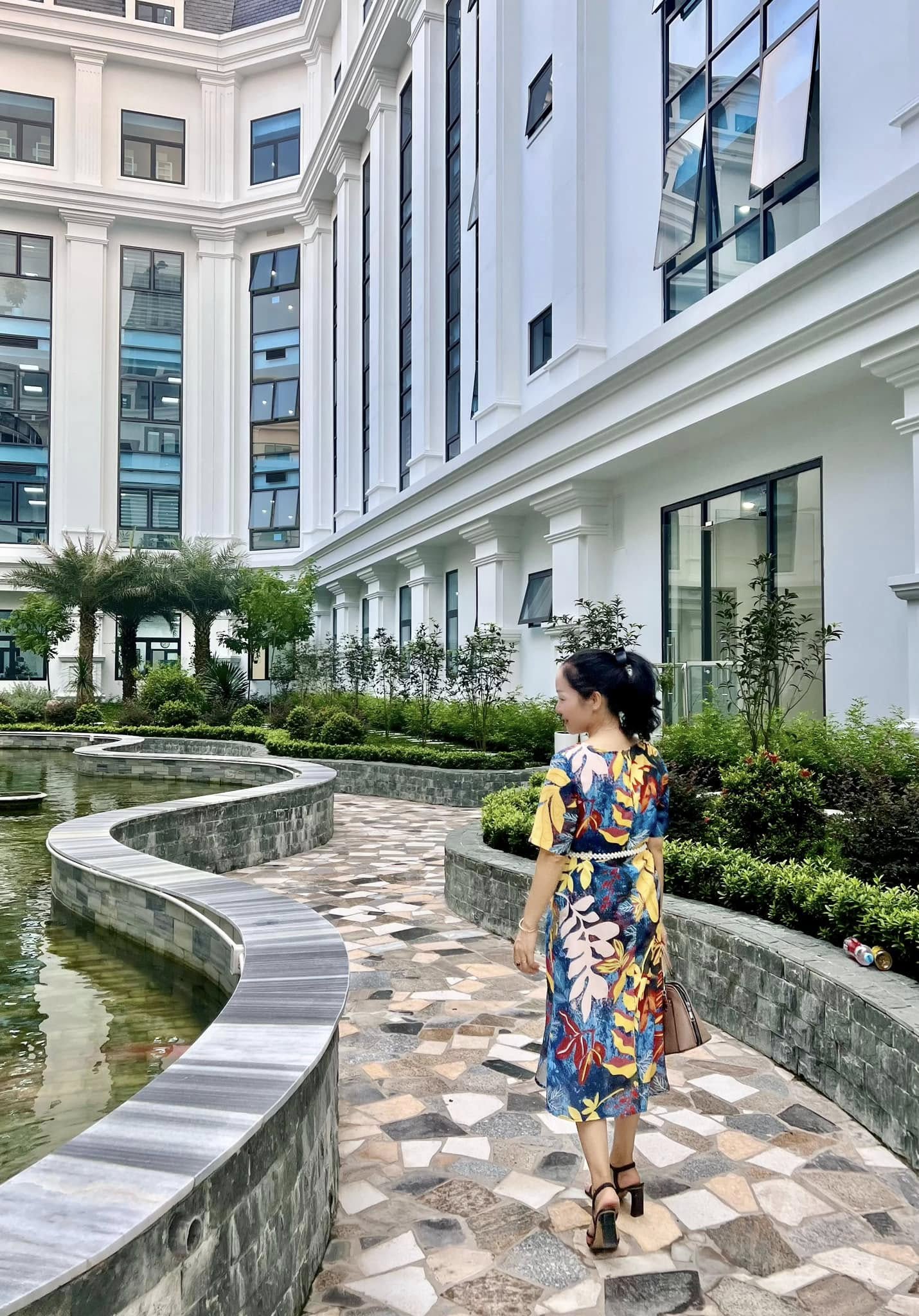Hồ Hải Duyên Thu Hiền Riori