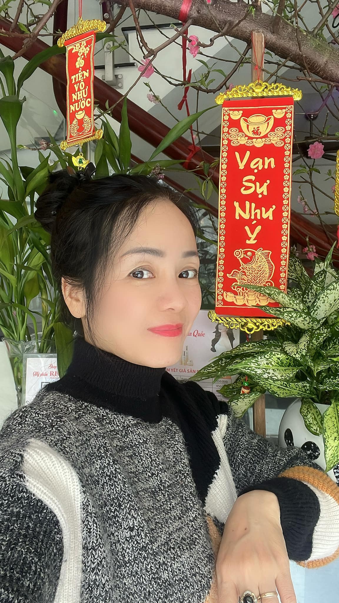 Hồ Hải Duyên Thu Hiền Riori