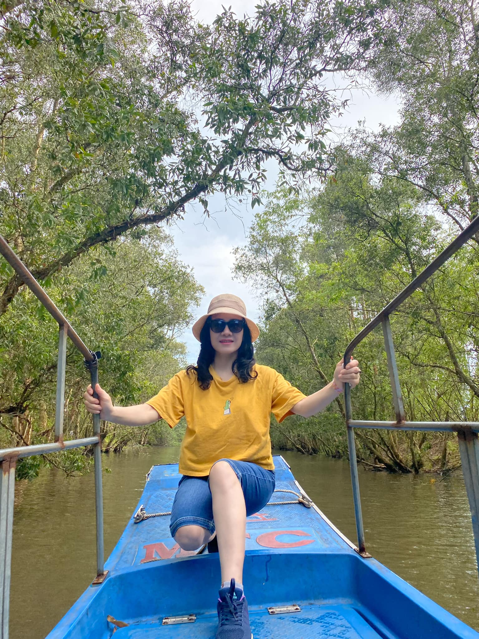 Giày thể thao cô chủ Shop Thu Hiền RIORI